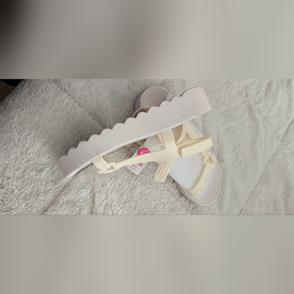 Carolina Herrera Cream Sandals